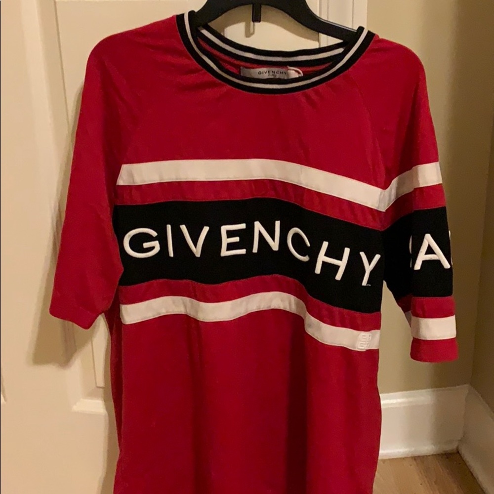 Classic Givenchy t-shirt